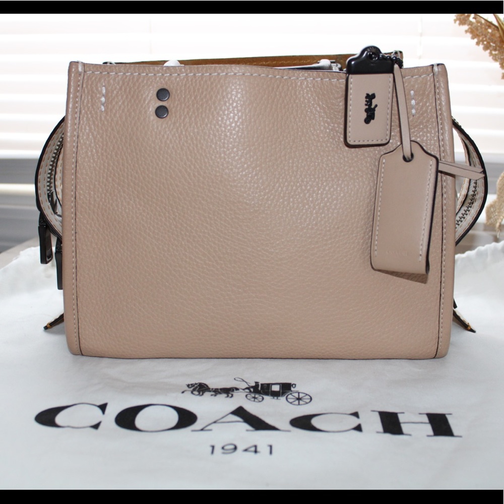 Coach Rogue 25